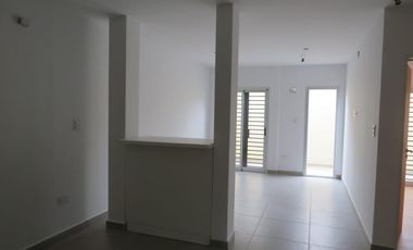 Ph planta baja -venta - 1 dormitorio 1 baño  - 43mts2- La Plata [FINANCIADO]