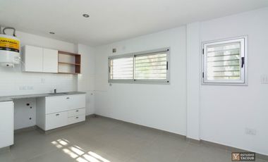 Ph planta baja -venta - 1 dormitorio 1 baño  - 43mts2- La Plata [FINANCIADO]