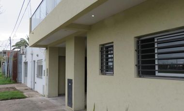 Ph planta baja -venta - 1 dormitorio 1 baño  - 43mts2- La Plata [FINANCIADO]