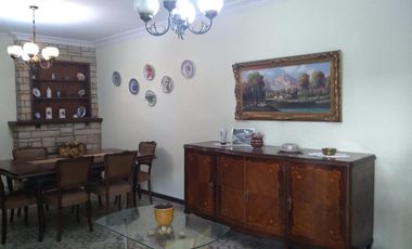 Casa en venta -  3 dormitorios  2 baños - 180mts2 - Necochea