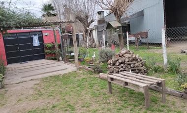 Casa en venta - 2 Dormitorios 1 Baño - 324Mts2 - Pla, Alberti