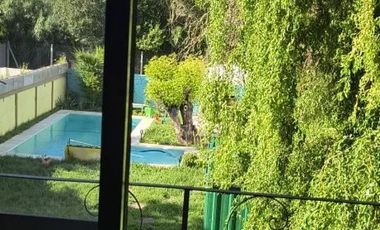 Casa en venta - 4 Dormitorios 2 Baños - Magdalena