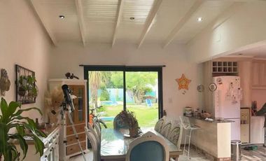 Casa en venta - 4 Dormitorios 2 Baños - Magdalena