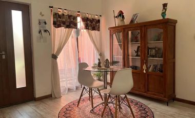 Casa en venta - 4 Dormitorios 2 Baños - Magdalena