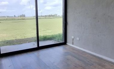 Casa en venta - 3 Dormitorios 3 Baños - General Madariaga