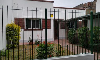Casa en venta - 2 Dormitorios 1 Baño - Sarandí