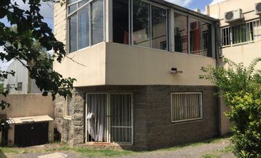 Duplex en venta - 3 Dormitorios 2 Baños 1 Cochera - 126.58 mts2 - Monte Grande