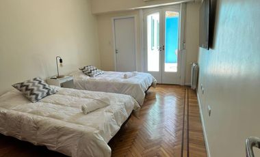 PH en venta - 4 Dormitorios 2 Baños - 320mts2 - Villa Urquiza