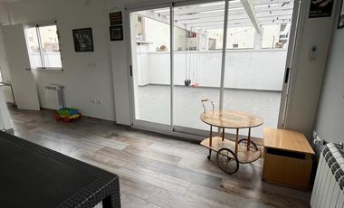 PH en venta - 4 Dormitorios 2 Baños - 320mts2 - Villa Urquiza