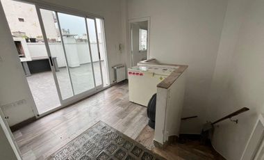 PH en venta - 4 Dormitorios 2 Baños - 320mts2 - Villa Urquiza