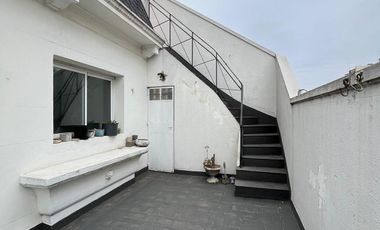 PH en venta - 4 Dormitorios 2 Baños - 320mts2 - Villa Urquiza