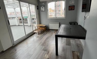 PH en venta - 4 Dormitorios 2 Baños - 320mts2 - Villa Urquiza