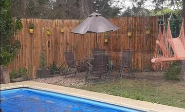 Casa en venta - 2 Dormitorios 2 Baños - Cocheras - 427Mts2 - General Rodríguez