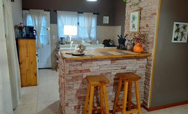 Casa en venta - 2 Dormitorios 2 Baños - Cocheras - 427Mts2 - General Rodríguez