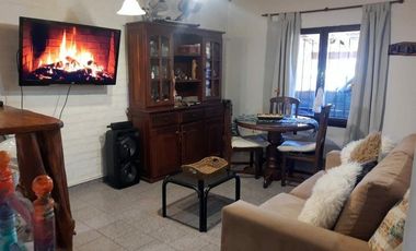 Casa en venta - 2 dormitorios 2 baños - 300mts2 - Necochea