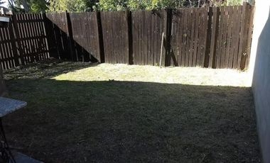 Casa venta 4 dormitorios 2 baños 1 cochera 1 patio 230 mts2 totales - Santa Teresita