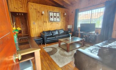 Casa en Arriendo en los aromos 1