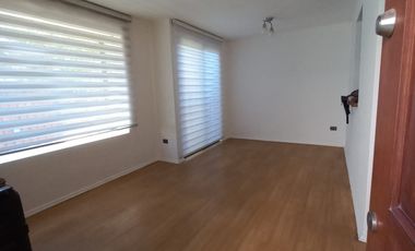 Casa en venta c/ estacionamiento en Villaseca