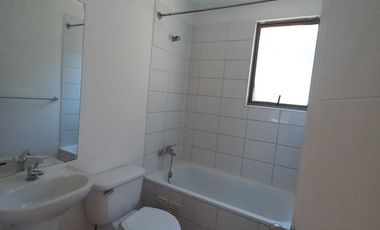 Casa en venta c/ estacionamiento en Villaseca