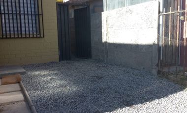 Casa en venta c/ estacionamiento en Villaseca