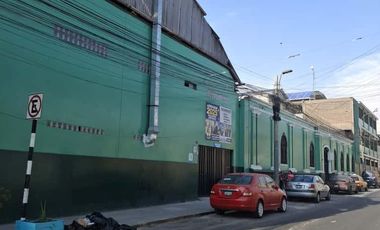 Venta De Casa En Miroquezada Cercado Lima