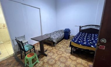 Venta De Casa En Miroquezada Cercado Lima