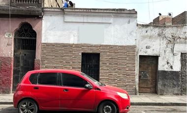 Venta De Casa En Miroquezada Cercado Lima