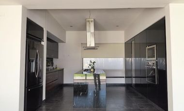 CASA EN VENTA EN FRACCIONAMIENTO HACIENDA DEL ROSARIO