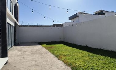 CASA EN VENTA EN FRACCIONAMIENTO HACIENDA DEL ROSARIO