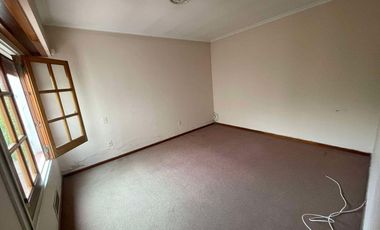 Casa en venta - 3 Dormitorios 2 Baños - Cochera - 300Mts2 - Bolívar