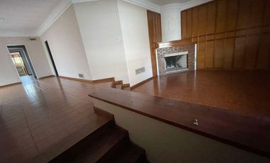 Casa en venta - 3 Dormitorios 2 Baños - Cochera - 300Mts2 - Bolívar
