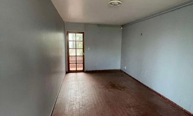 Casa en venta - 3 Dormitorios 2 Baños - Cochera - 300Mts2 - Bolívar