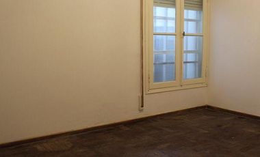 BV AVELLANEDA AL 2500 - VENTA DE CASA DE 5 DORMITORIOS EN ROSARIO BELLA VISTA