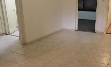 BV AVELLANEDA AL 2500 - VENTA DE CASA DE 5 DORMITORIOS EN ROSARIO BELLA VISTA