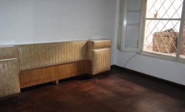 BV AVELLANEDA AL 2500 - VENTA DE CASA DE 5 DORMITORIOS EN ROSARIO BELLA VISTA