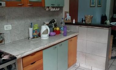 CASA TRES AMBIENTES EN JOSE MARMOL