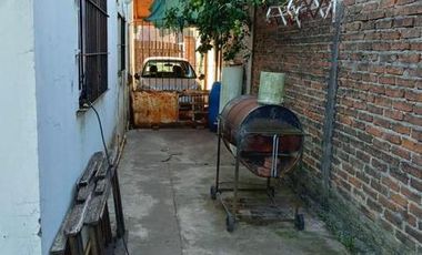 CASA TRES AMBIENTES EN JOSE MARMOL