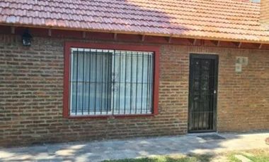 Casa en venta - 3 Dormitorios 3 Baños - Berazategui