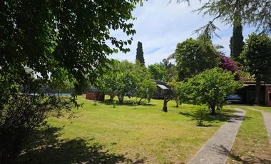 Casa en venta - 3 Dormitorios 3 Baños - Berazategui