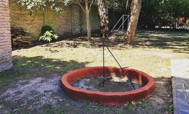 Casa en venta - 3 Dormitorios 3 Baños - Berazategui