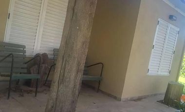 Casa en venta - 3 Dormitorios 3 Baños - Berazategui