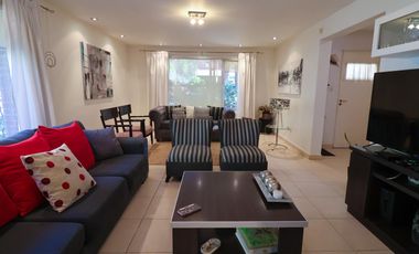 Casa en  3 dormitorios en Barrio Manzanar