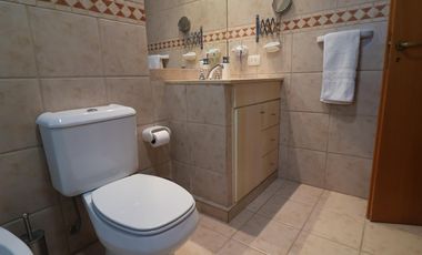 Casa en  3 dormitorios en Barrio Manzanar