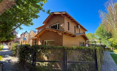 Casa en  3 dormitorios en Barrio Manzanar