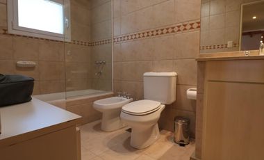 Casa en  3 dormitorios en Barrio Manzanar