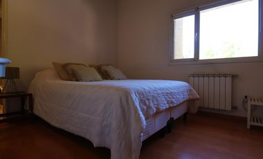 Casa en  3 dormitorios en Barrio Manzanar