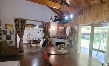 Casa en venta - 2 Dormitorios 3 Baños - Sierra de Los Padres