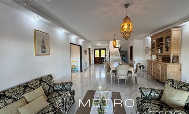 VENTA CASA 8 AMBIENTES A LA LAGUNA NUEVO QUILMES