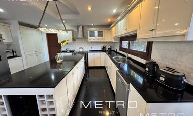 VENTA CASA 8 AMBIENTES A LA LAGUNA NUEVO QUILMES