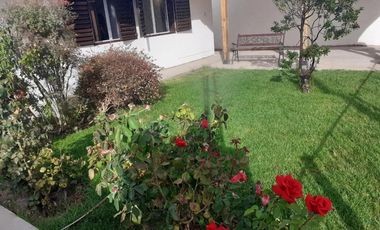 Casa en venta - 3 Dormitorios 1 Baño - Allen